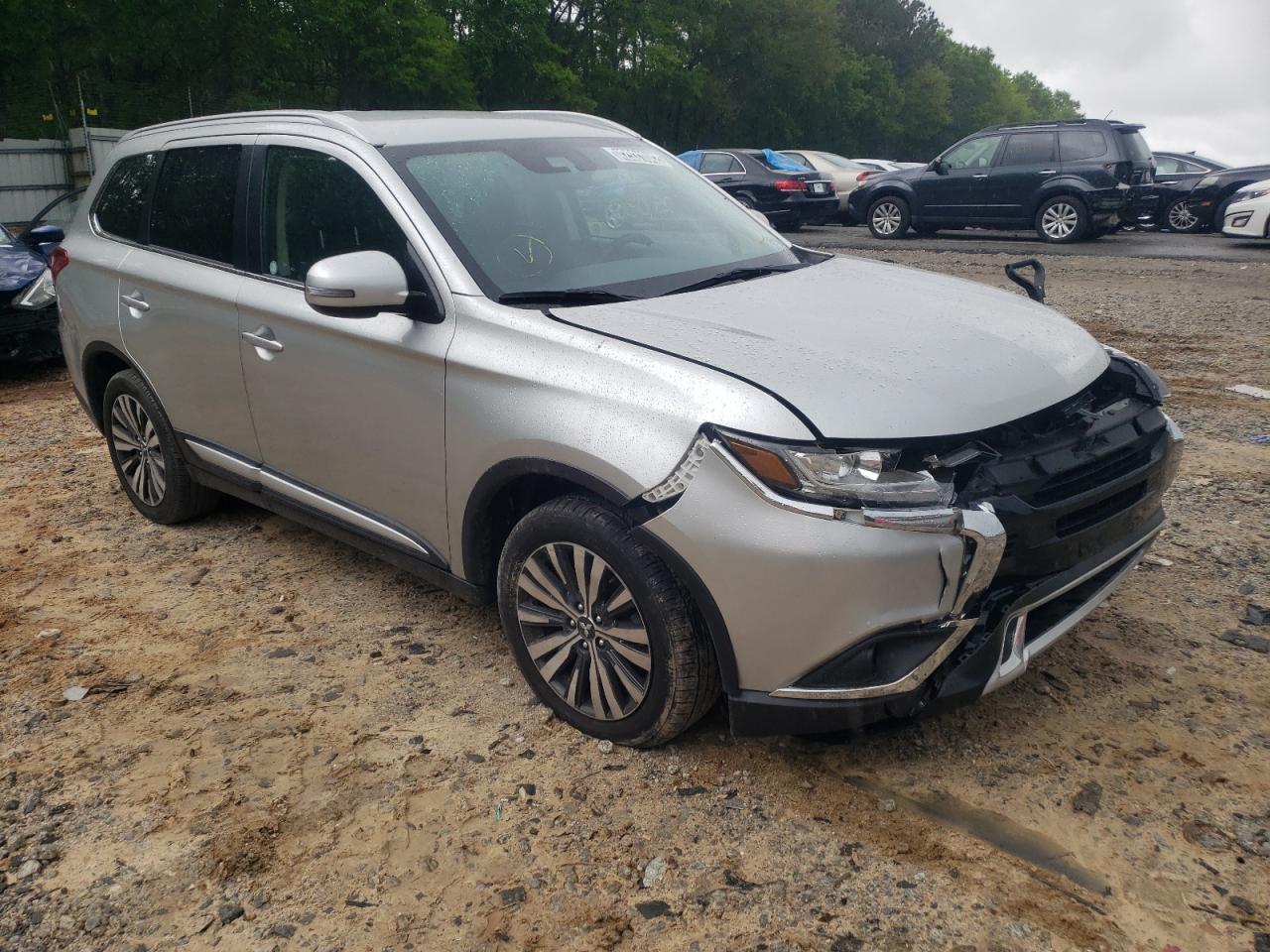 MITSUBISHI OUTLANDER 2020 with VIN JA4AZ3A32LZ027196 - Photo from auction