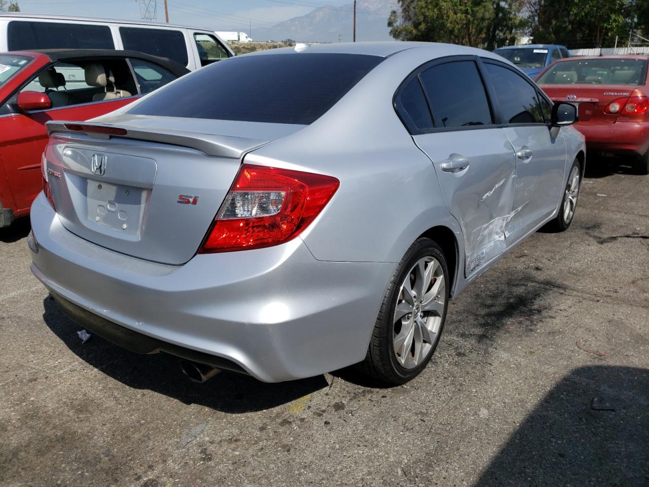 Photo 4 from auction – 2012 HONDA CIVIC SI with VIN 2HGFB6E50CH701537