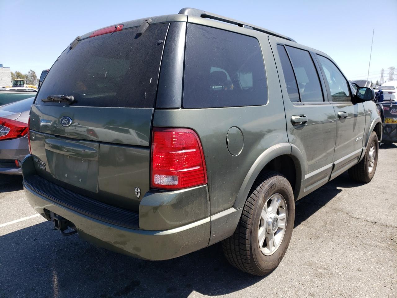 Photo 4 from auction – 2002 FORD EXPLORER L with VIN 1FMDU65W52UB11365