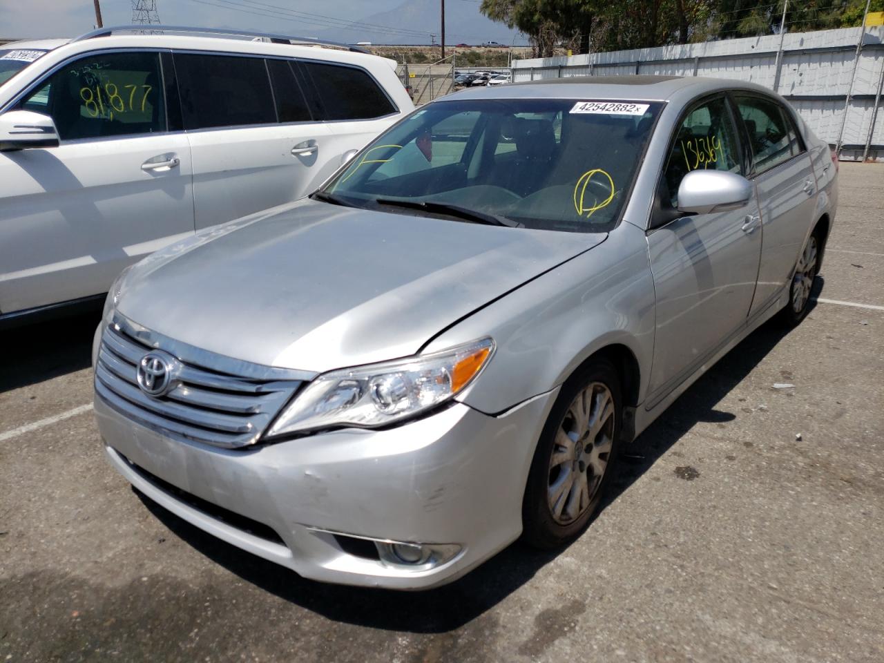 Photo 2 from auction – 2012 TOYOTA AVALON BAS with VIN 4T1BK3DB6CU454097