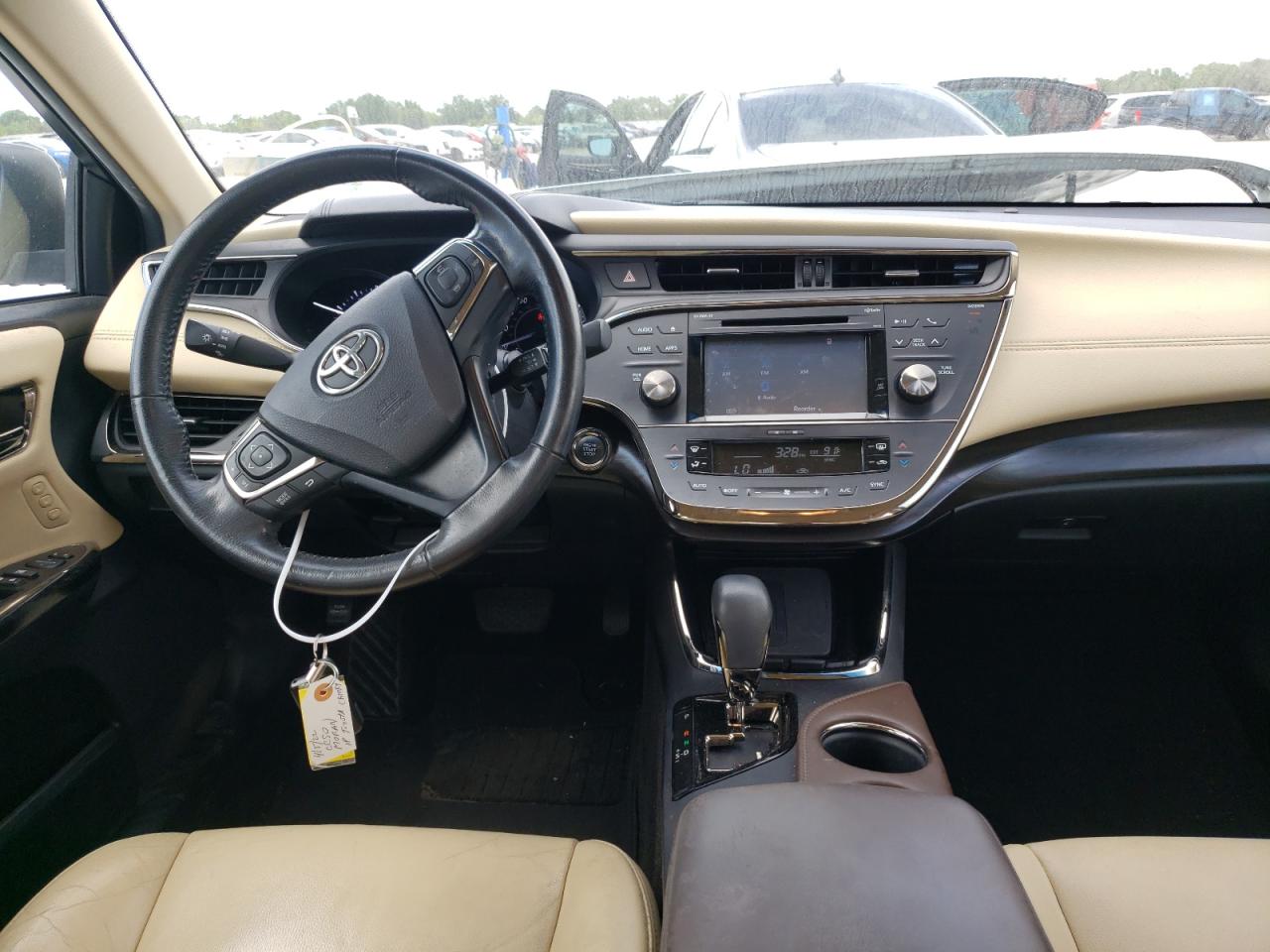 Photo 9 from auction – 2016 TOYOTA AVALON XLE with VIN 4T1BK1EB6GU209518