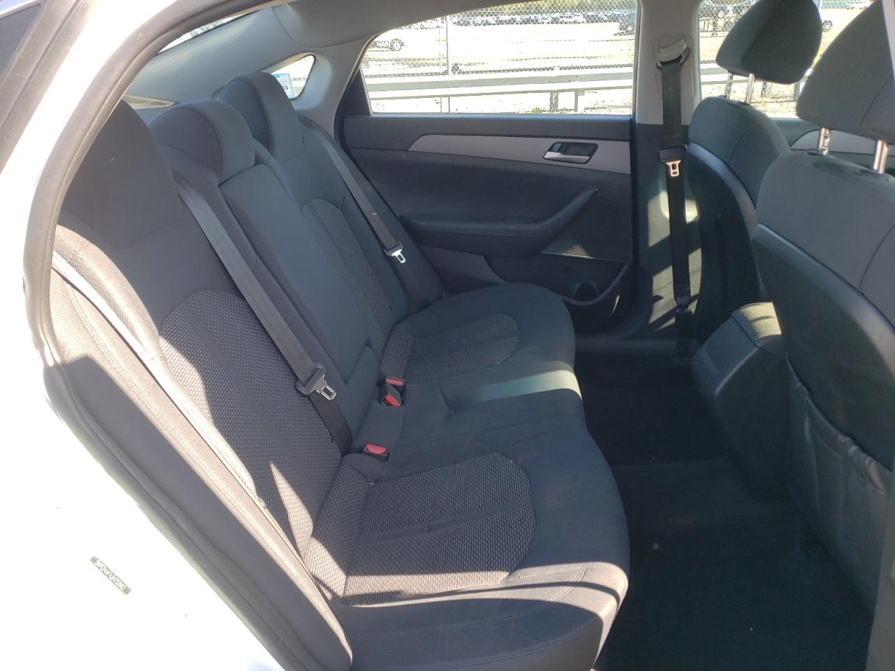 Photo 6 from auction – 2018 HYUNDAI SONATA SE with VIN 5NPE24AF4JH722683
