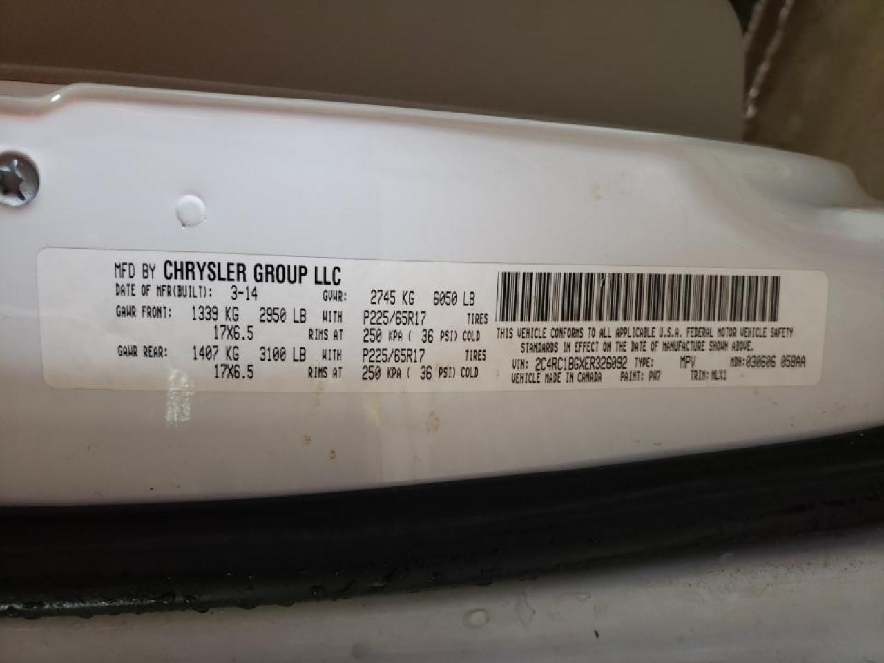 Photo 10 from auction – 2014 CHRYSLER TOWN & COU with VIN 2C4RC1BGXER326092