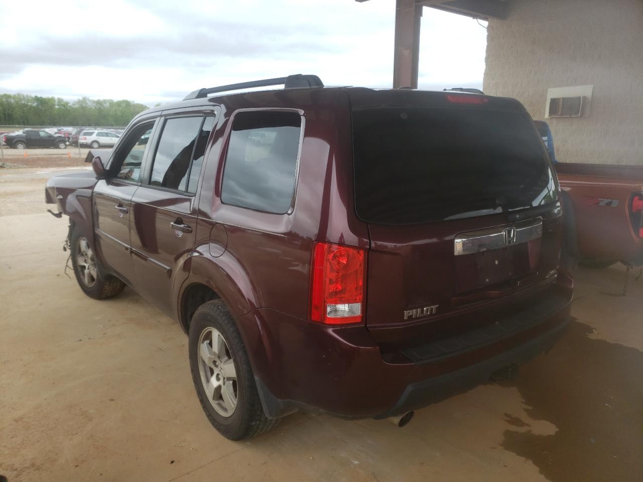 Photo 3 from auction – 2011 HONDA PILOT EXL with VIN 5FNYF4H58BB020932