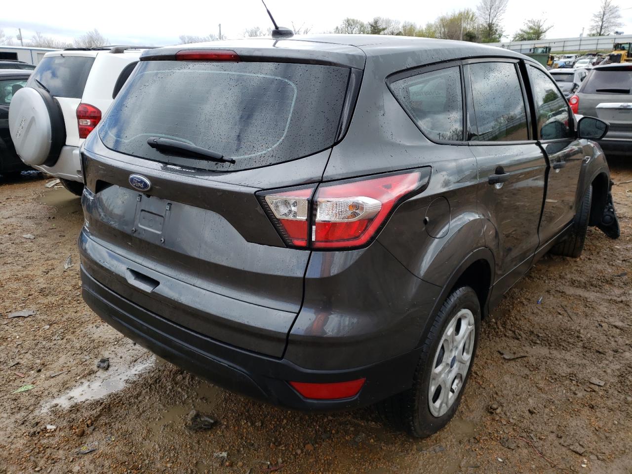 Photo 4 from auction – 2018 FORD ESCAPE S with VIN 1FMCU0F73JUA97335