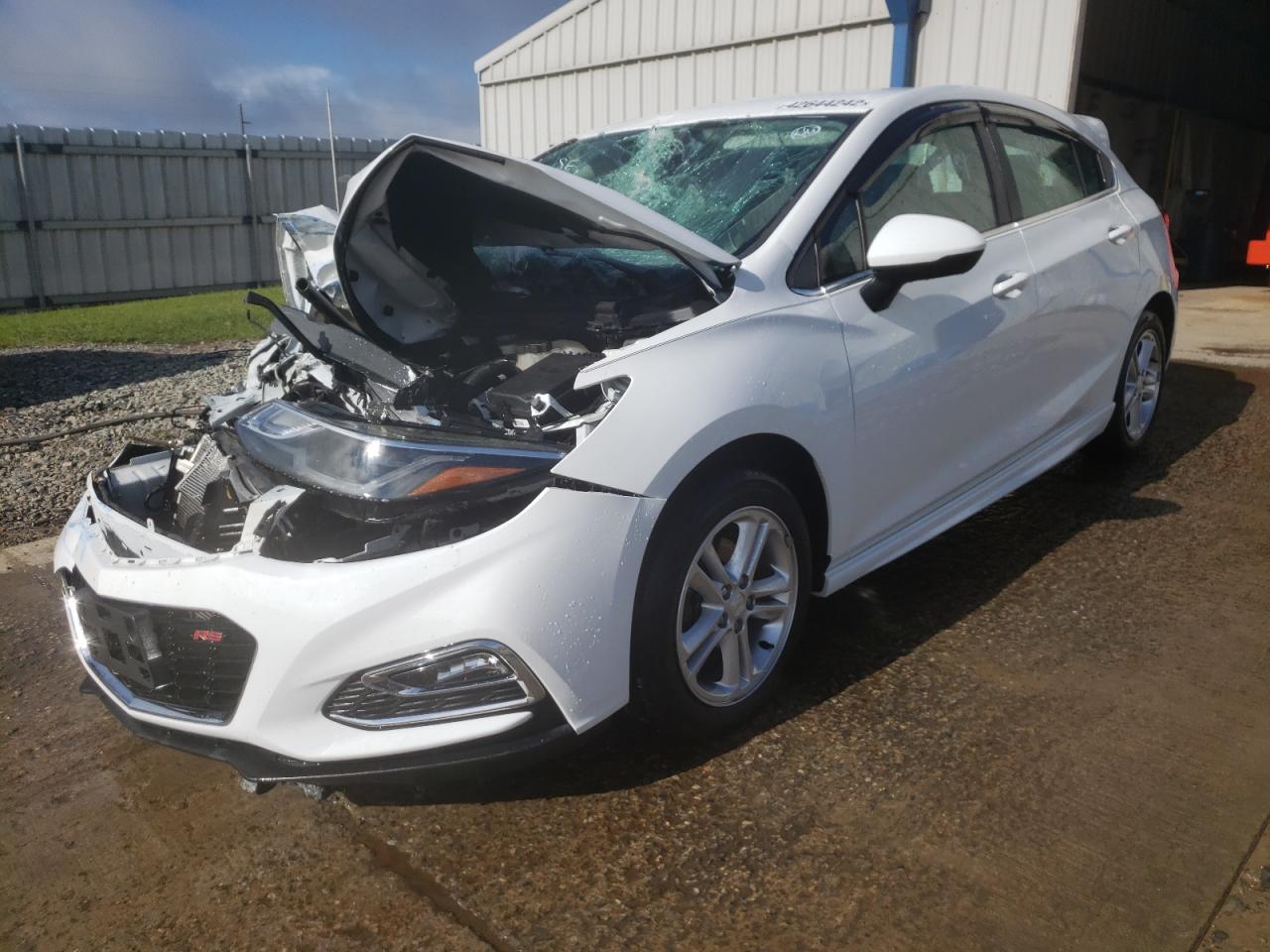 Photo 2 from auction – 2017 CHEVROLET CRUZE LT with VIN 3G1BE6SM0HS577668