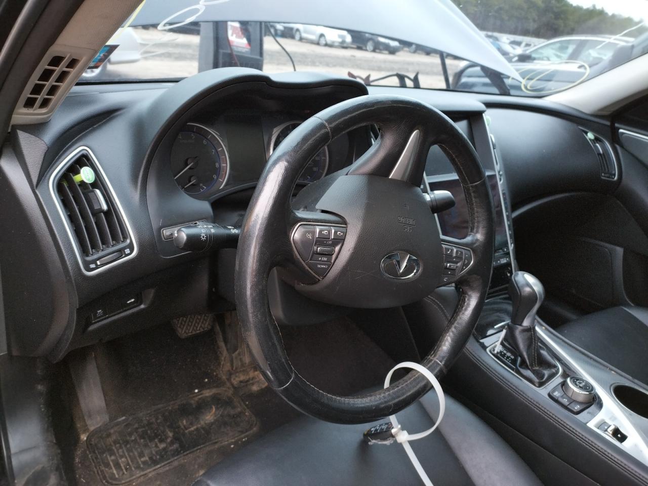 Photo 9 from auction – 2015 INFINITI Q50 BASE with VIN JN1BV7AR1FM409127