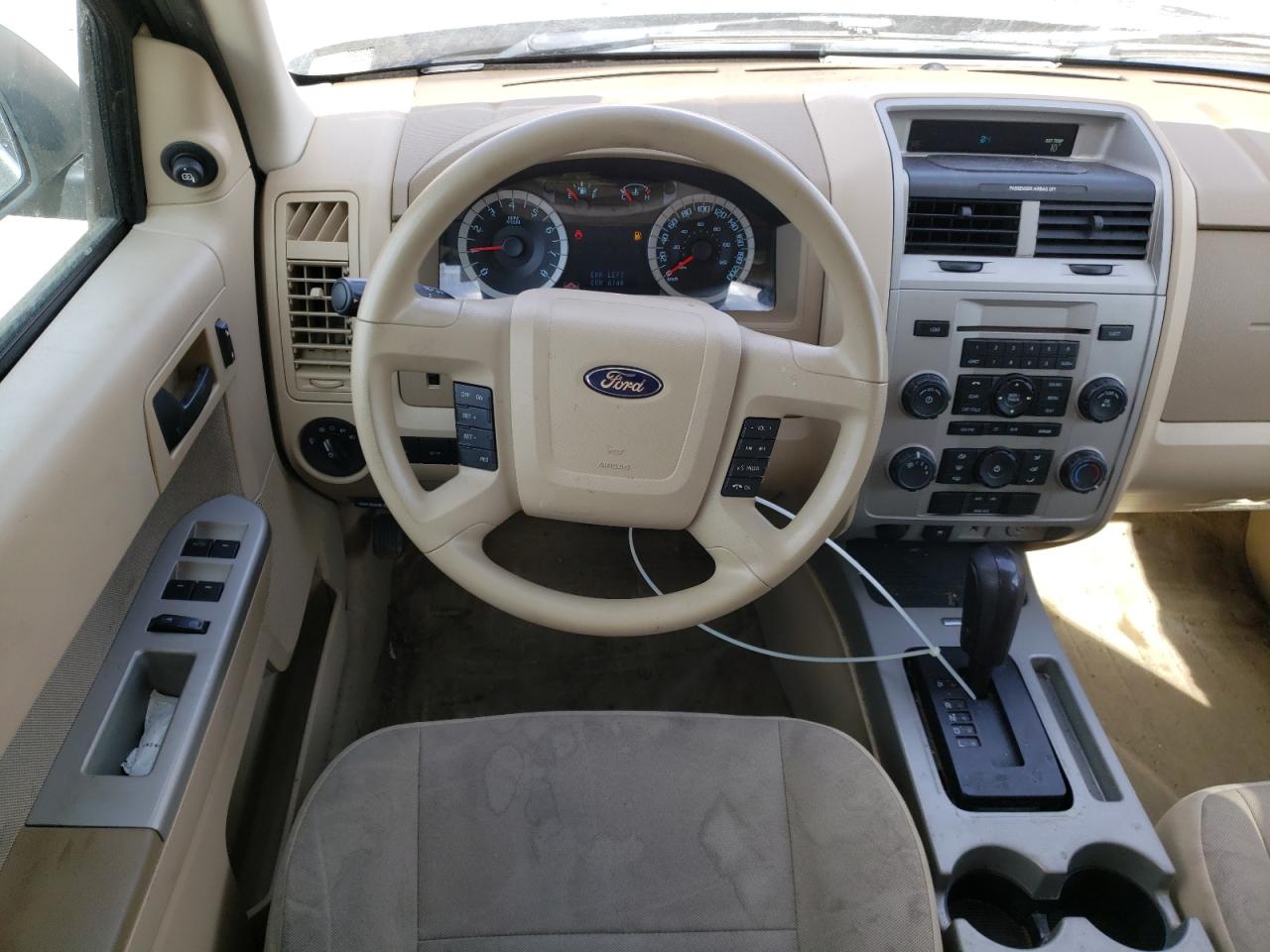 Photo 9 from auction – 2010 FORD ESCAPE XLT with VIN 1FMCU9D77AKC12070