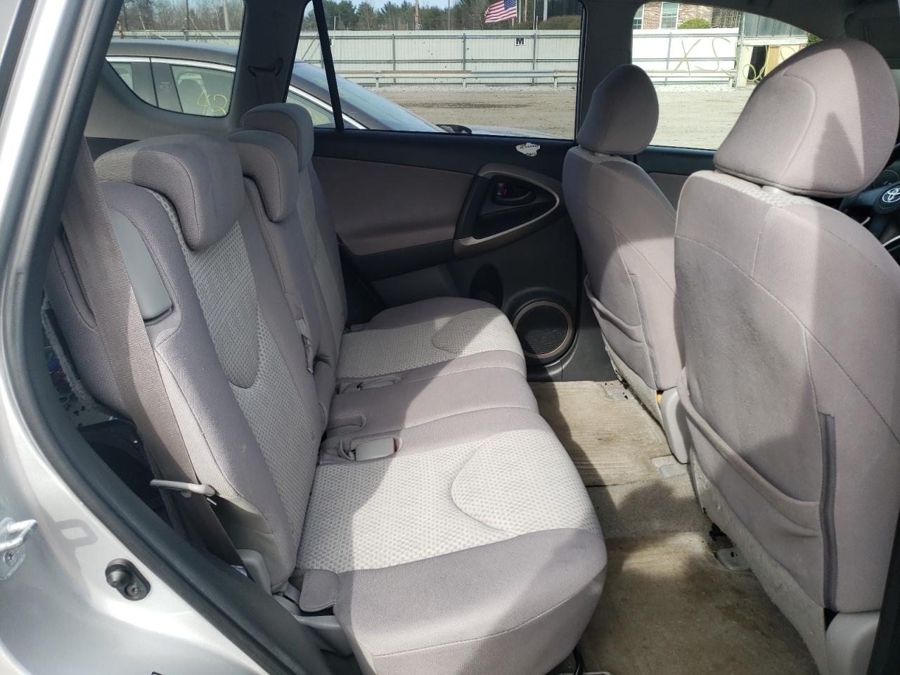 Photo 6 from auction – 2007 TOYOTA RAV4 with VIN JTMBD33V676035834