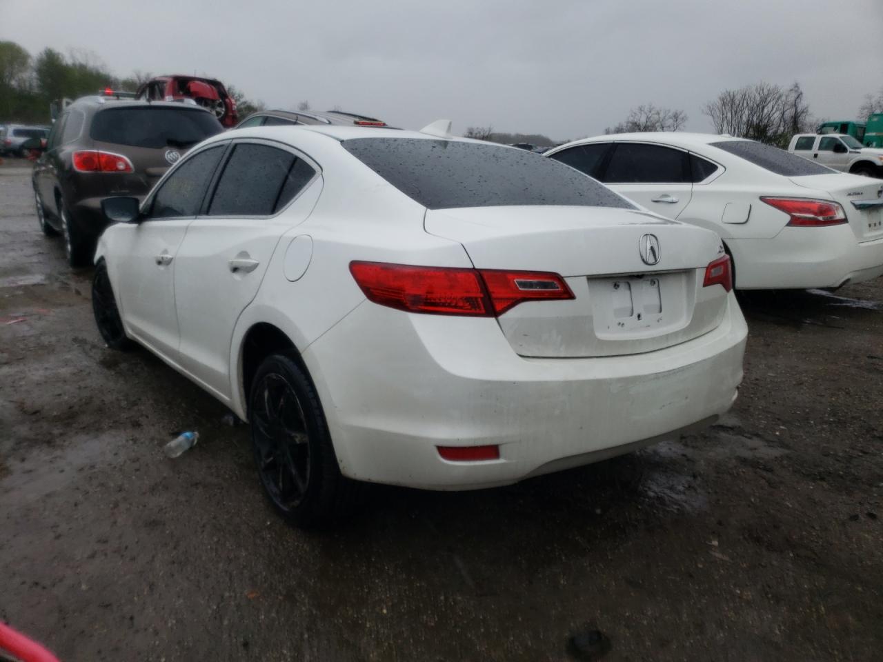 Photo 3 from auction – 2013 ACURA ILX 20 TEC with VIN 19VDE1F71DE011575