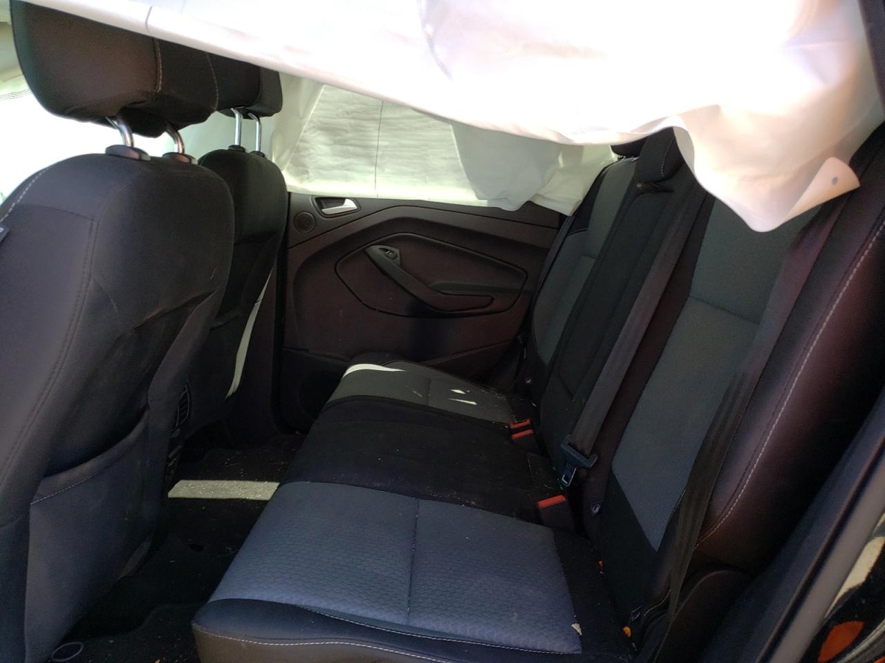 Photo 6 from auction – 2017 FORD ESCAPE SE with VIN 1FMCU0GD7HUC27941
