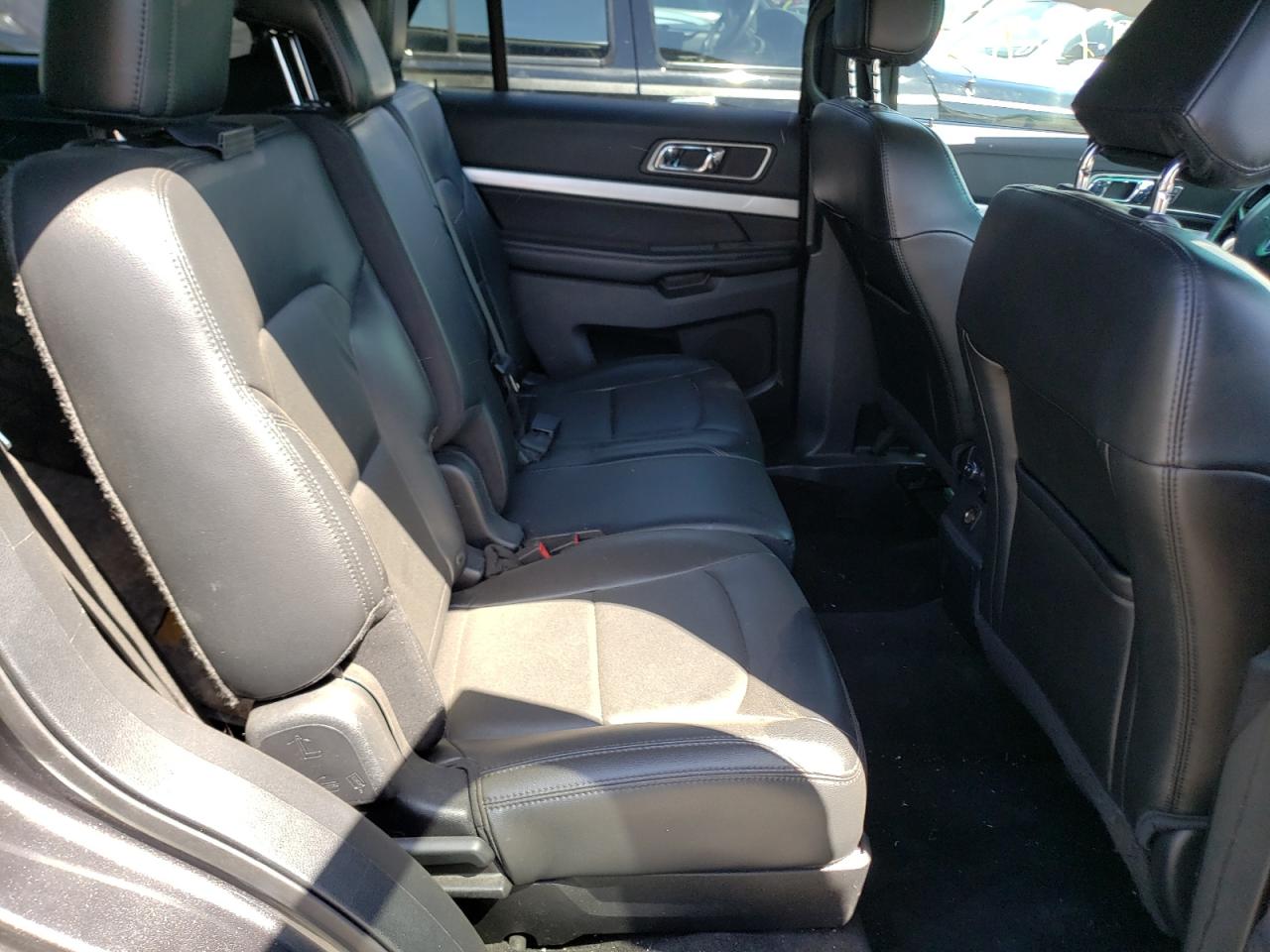 Photo 6 from auction – 2016 FORD EXPLORER X with VIN 1FM5K7D85GGC59542