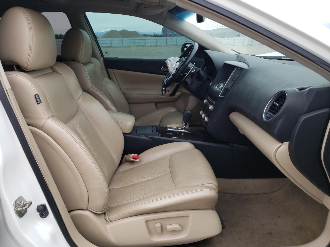 Photo 5 from auction – 2014 NISSAN MAXIMA S with VIN 1N4AA5AP9EC494154