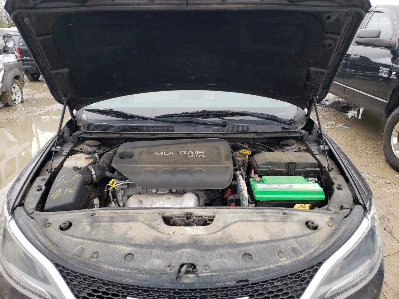 Photo 7 from auction – 2015 CHRYSLER 200 LIMITE with VIN 1C3CCCAB9FN760840