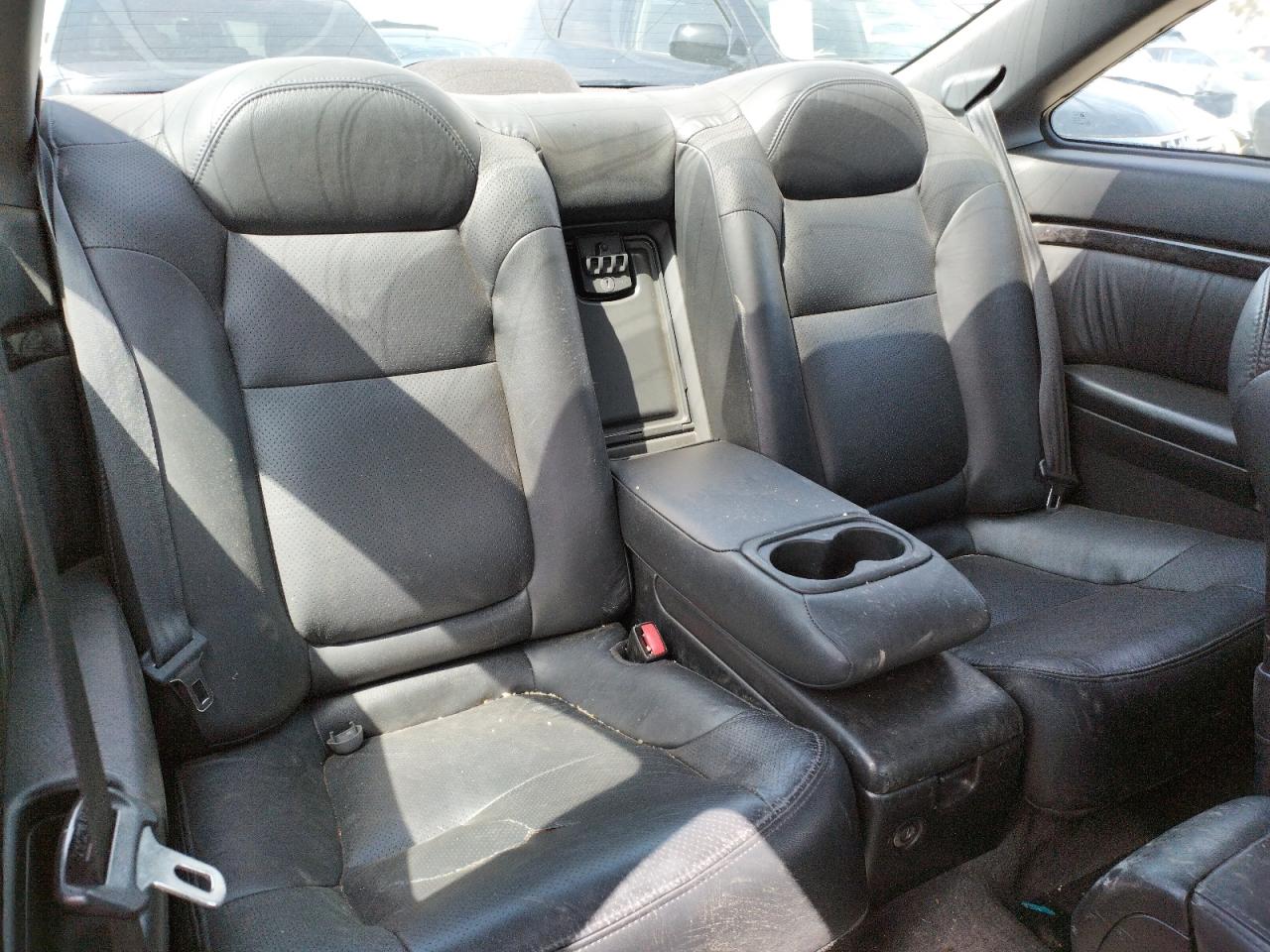Photo 6 from auction – 2002 ACURA 3.2CL TYPE with VIN 19UYA42732A001692