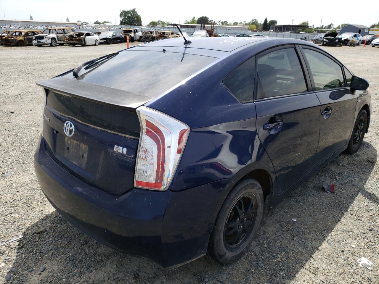 Photo 4 from auction – 2013 TOYOTA PRIUS with VIN JTDKN3DU7D1707704