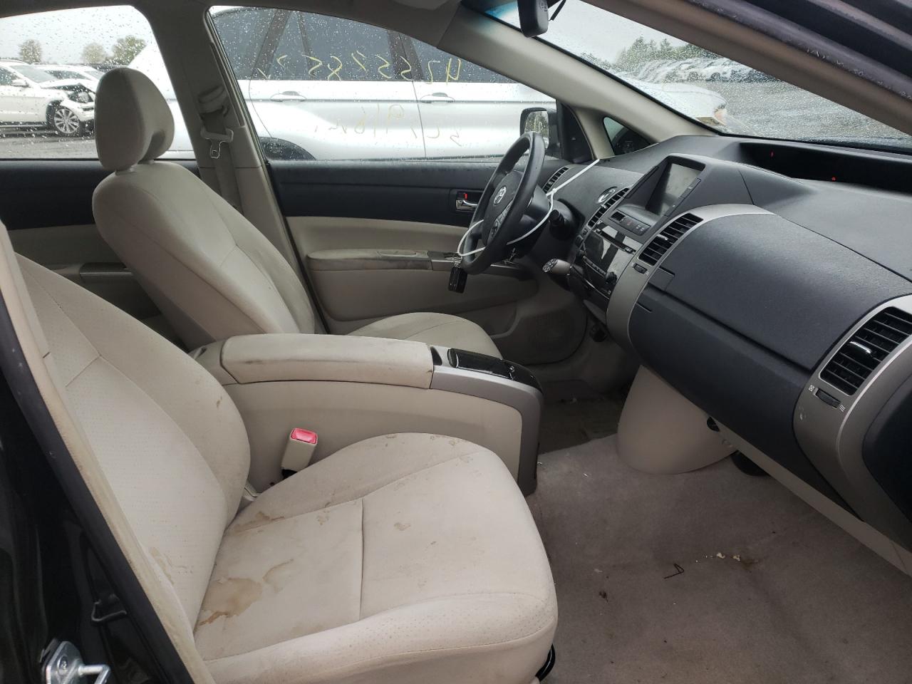 Photo 5 from auction – 2006 TOYOTA PRIUS with VIN JTDKB20U263146750