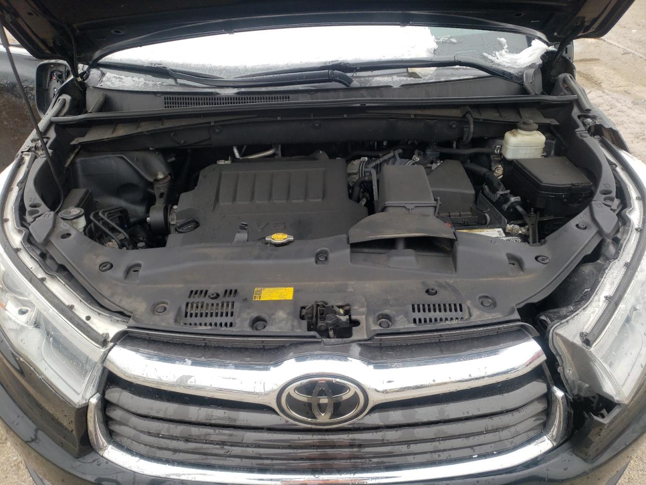 Photo 7 from auction – 2015 TOYOTA HIGHLANDER with VIN 5TDDKRFHXFS091703