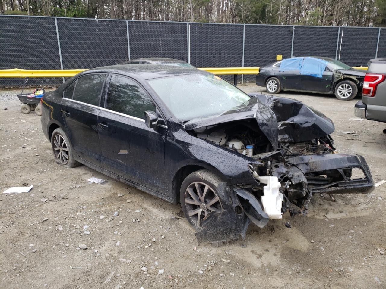 VOLKSWAGEN JETTA SE 2017 with VIN 3VWDB7AJ3HM253640 - Photo from auction