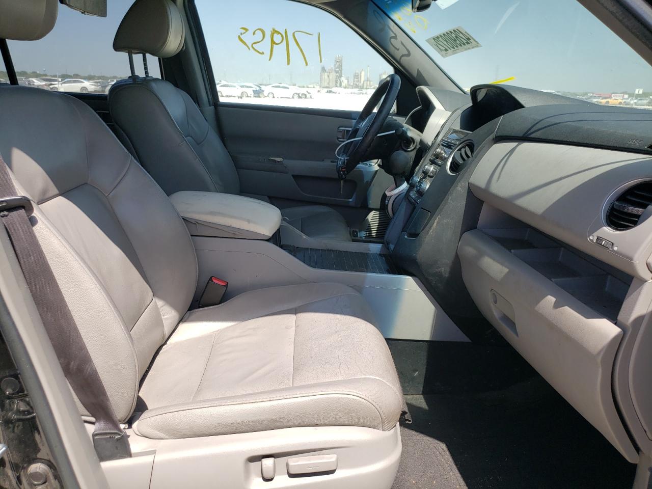 Photo 5 from auction – 2012 HONDA PILOT EXL with VIN 5FNYF4H51CB083226