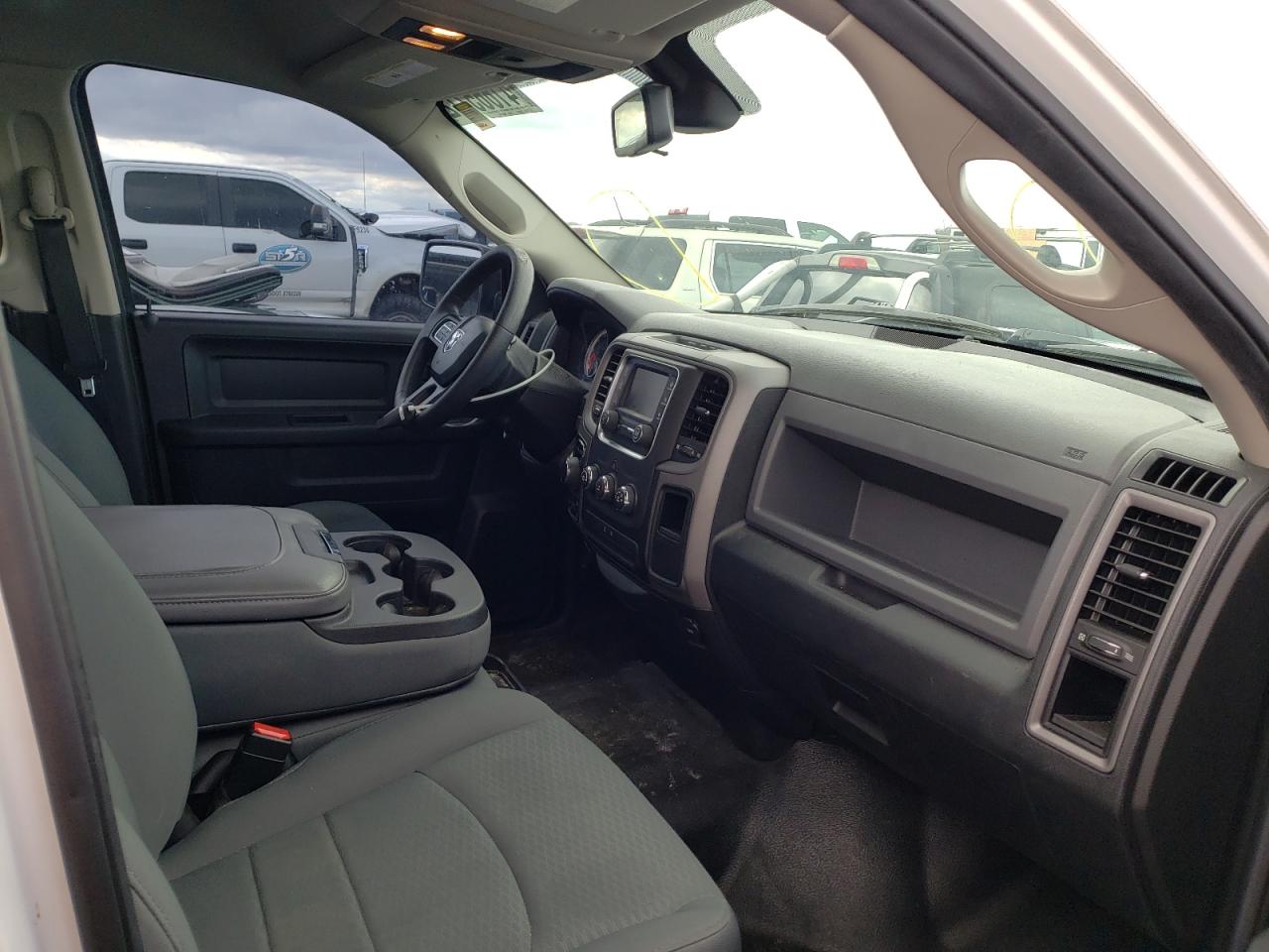 Photo 5 from auction – 2016 RAM 1500 ST with VIN 1C6RR7KG9GS348899