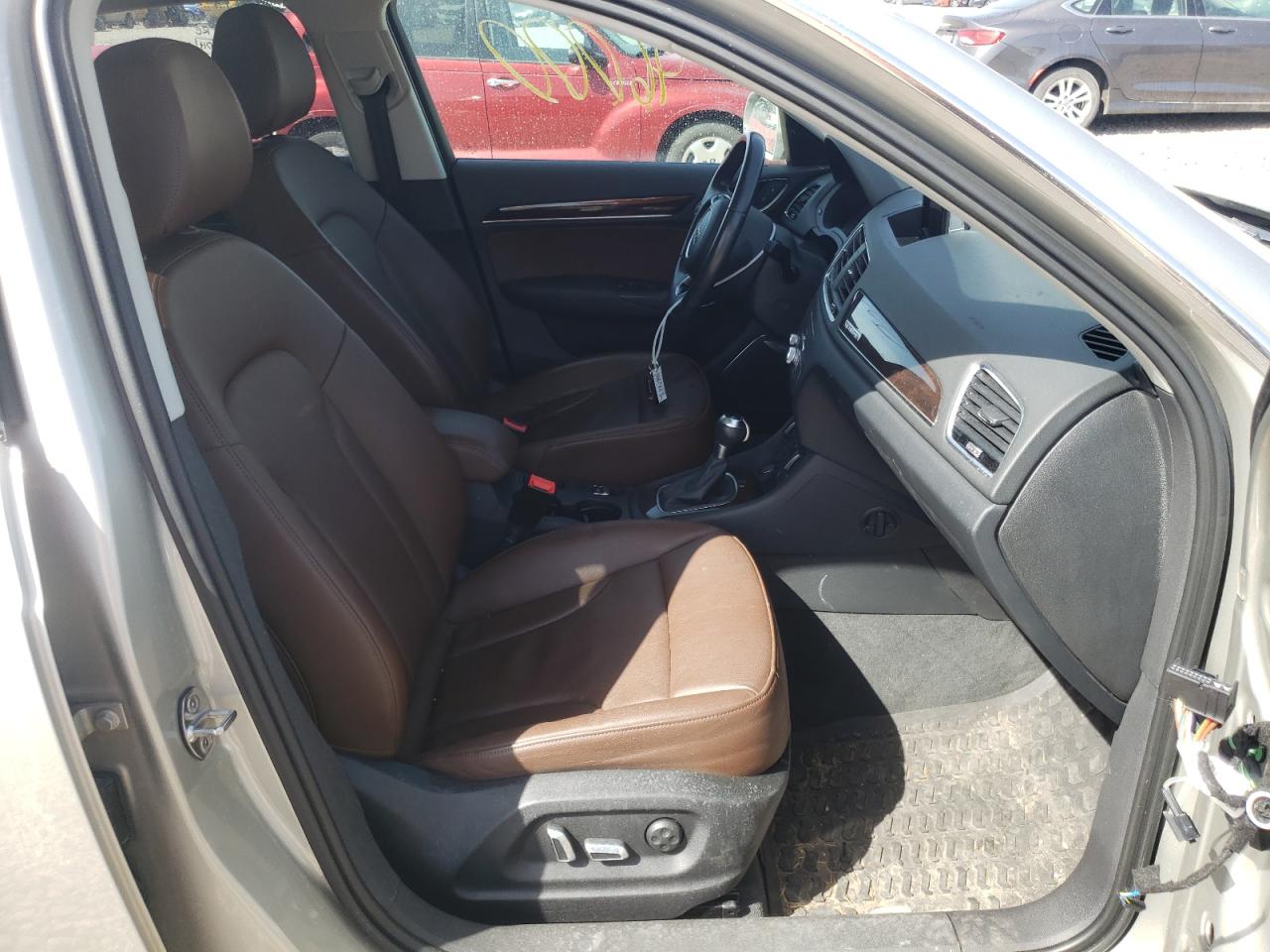 Photo 5 from auction – 2016 AUDI Q3 PRESTIG with VIN WA1GFCFS2GR011704