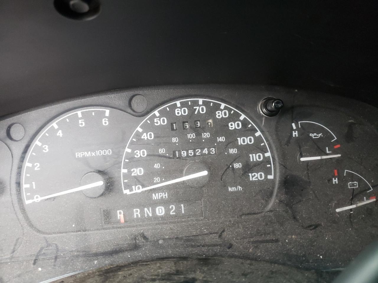 Photo 8 from auction – 2001 FORD EXPLORER E with VIN 1FMZU84P31ZA35240