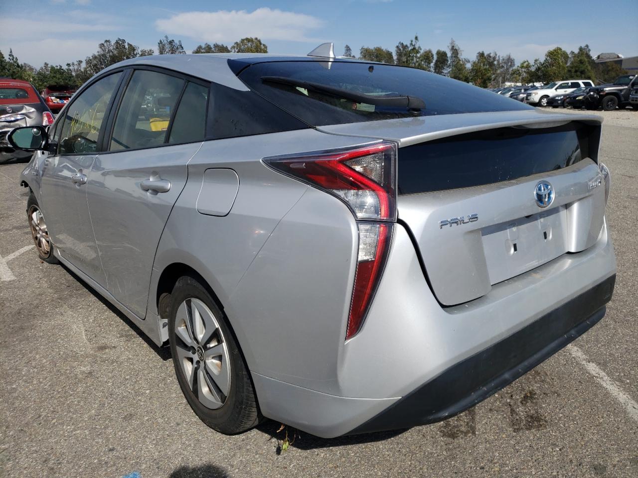 Photo 3 from auction – 2016 TOYOTA PRIUS with VIN JTDKARFU1G3502142