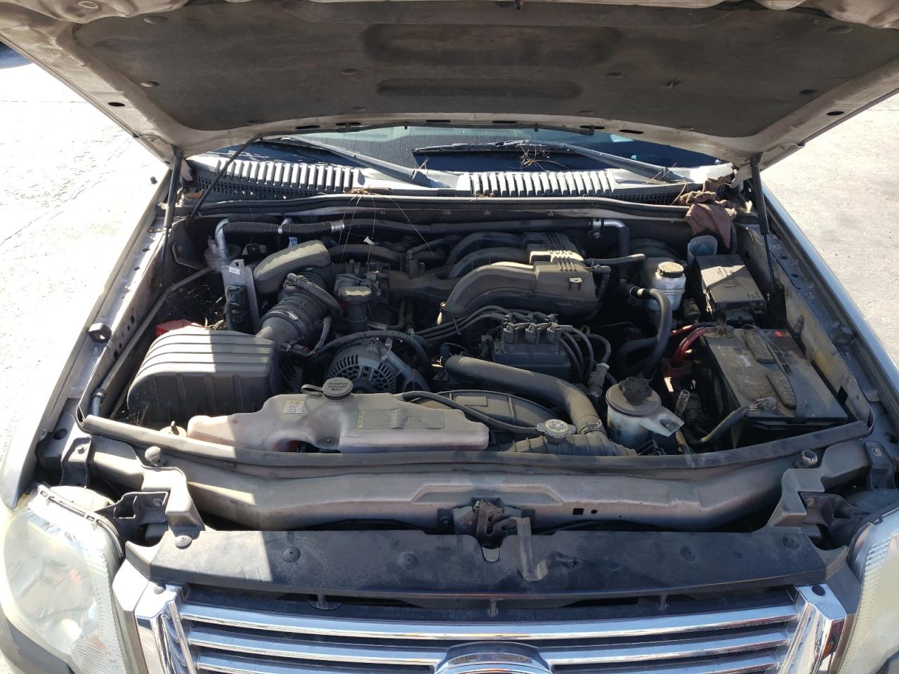 Photo 7 from auction – 2008 FORD EXPLORER X with VIN 1FMEU63E28UA68305