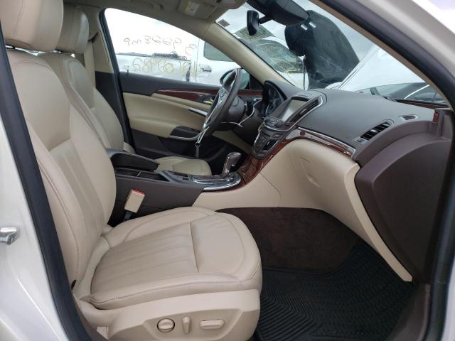 Photo 5 from auction – 2017 BUICK REGAL PREM with VIN 2G4GR5GX2H9108850