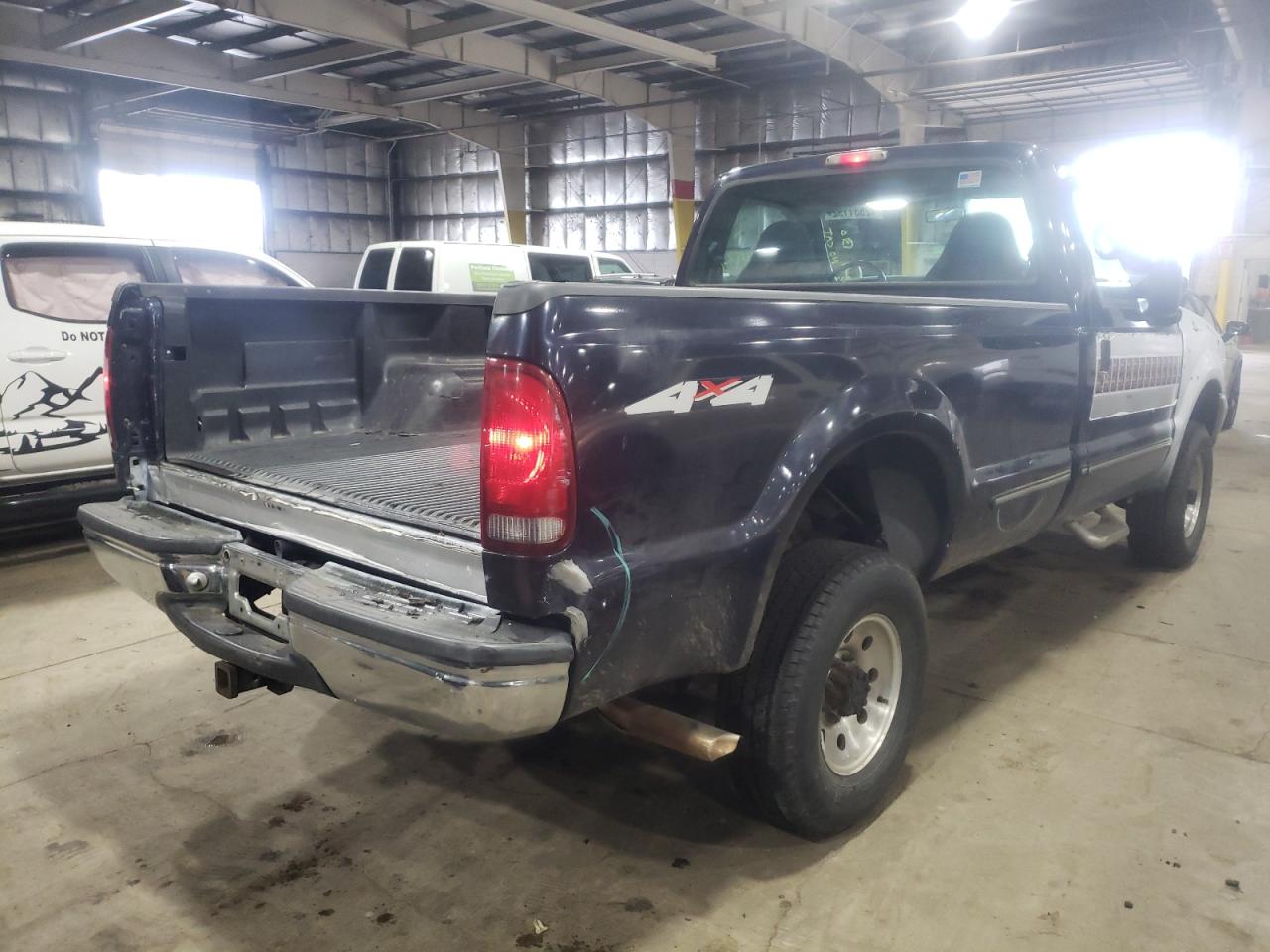 Photo 4 from auction – 1999 FORD F250 SUPER with VIN 1FTNF21S8XEC53905