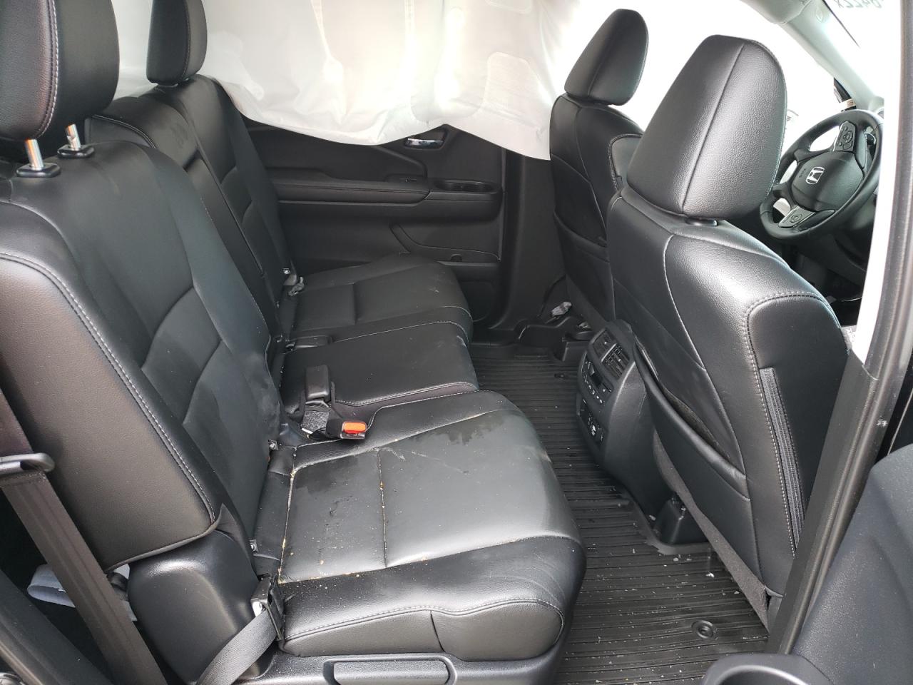 Photo 6 from auction – 2020 HONDA PILOT TOUR with VIN 5FNYF5H98LB022092