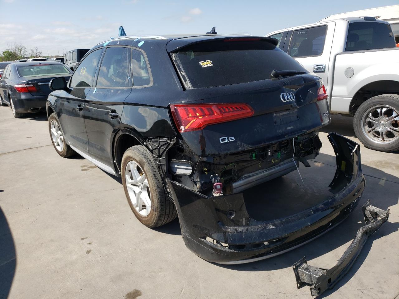 Photo 3 from auction – 2018 AUDI Q5 PREMIUM with VIN WA1ANAFY2J2245603