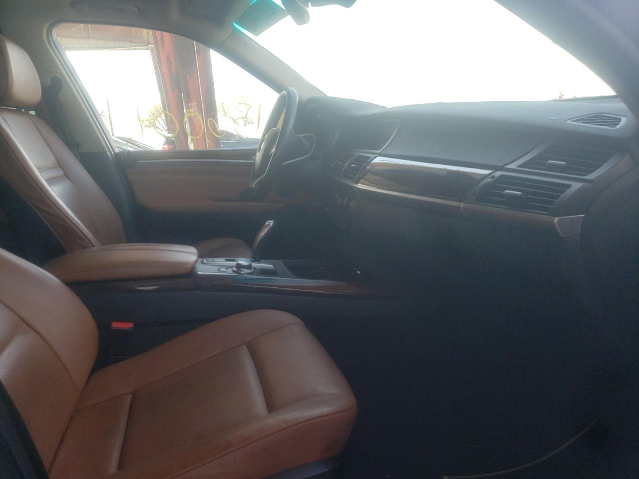 Photo 5 from auction – 2009 BMW X5 XDRIVE3 with VIN 5UXFE43599L272227