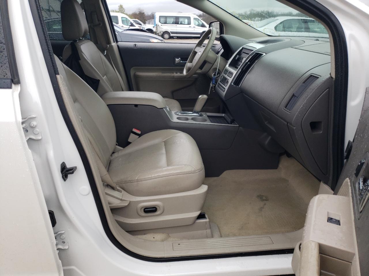 Photo 5 from auction – 2010 FORD EDGE with VIN 2FMDK3JC9ABB76398