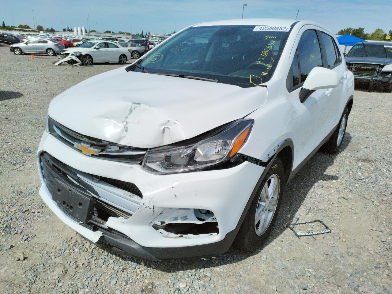 Photo 9 from auction – 2020 CHEVROLET TRAX LS with VIN 3GNCJKSB9LL337706