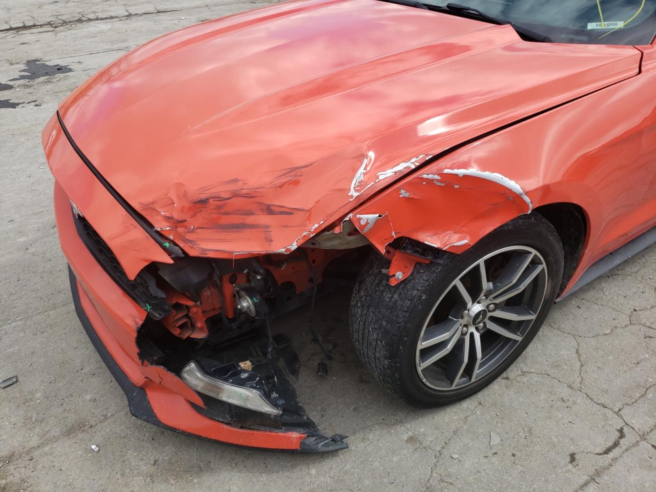 Photo 9 from auction – 2015 FORD MUSTANG with VIN 1FA6P8TH7F5400564