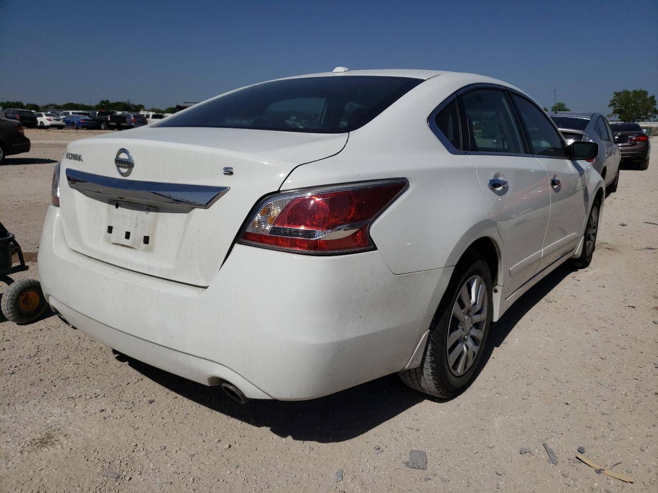 Photo 4 from auction – 2015 NISSAN ALTIMA 2.5 with VIN 1N4AL3AP1FC409601
