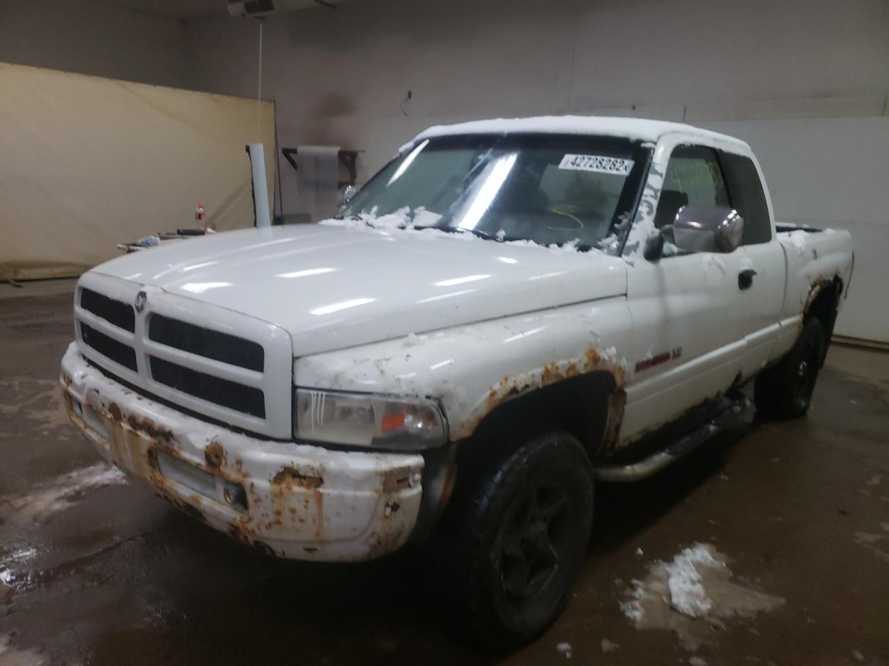 Photo 2 from auction – 1997 DODGE RAM 1500 with VIN 1B7HF13Y5VJ572580