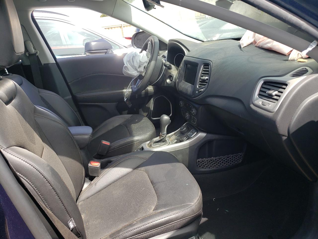 Photo 5 from auction – 2021 JEEP COMPASS LA with VIN 3C4NJDBB6MT560719
