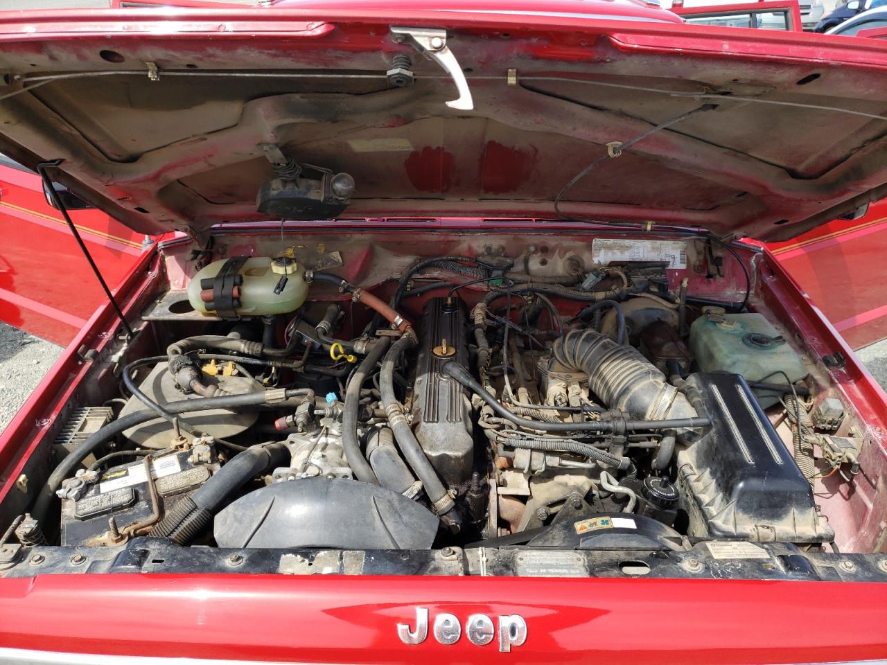Photo 7 from auction – 1987 JEEP CHEROKEE P with VIN 1JCML7828HT164340