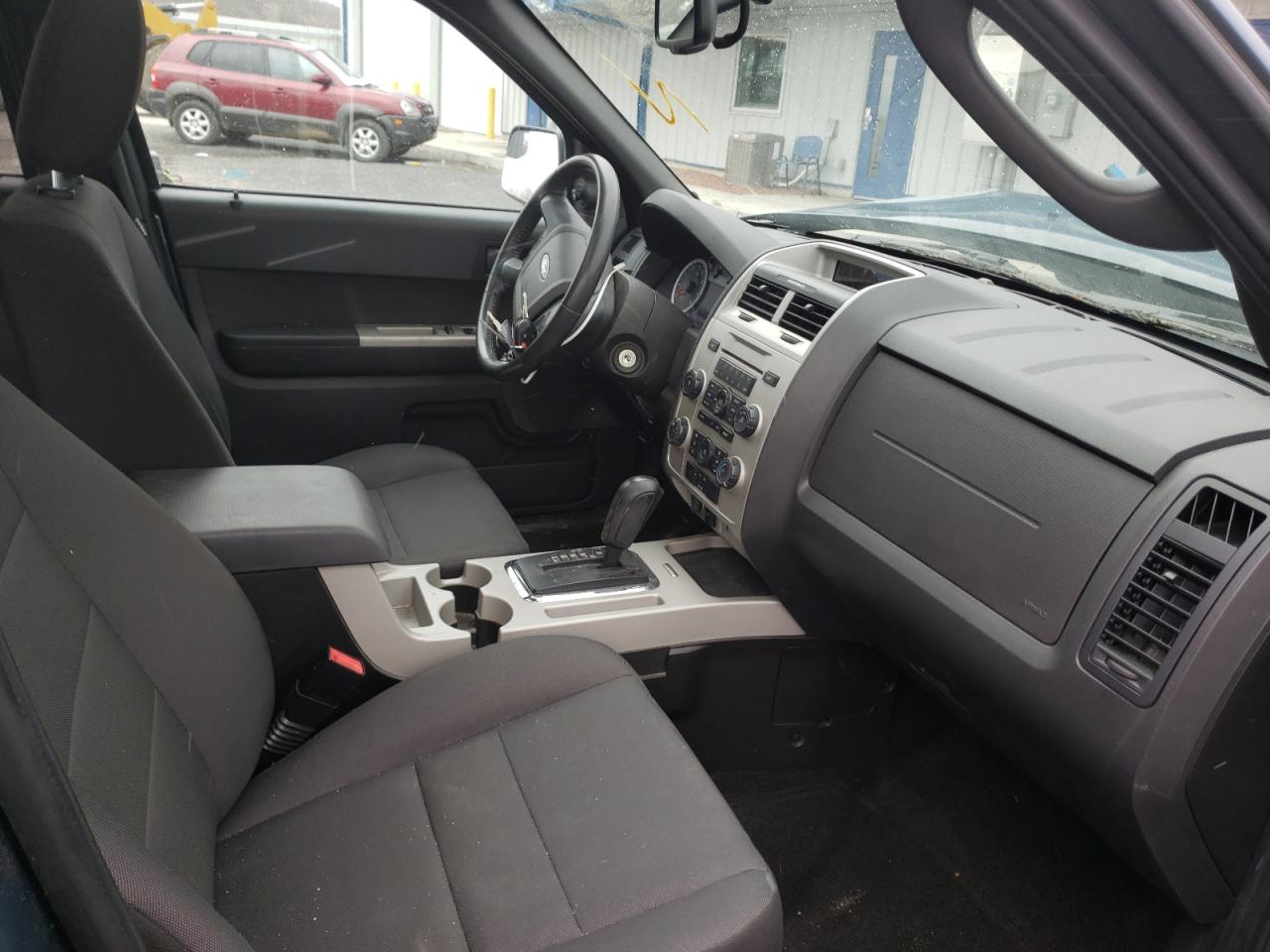 Photo 5 from auction – 2012 FORD ESCAPE XLT with VIN 1FMCU9D73CKC61253