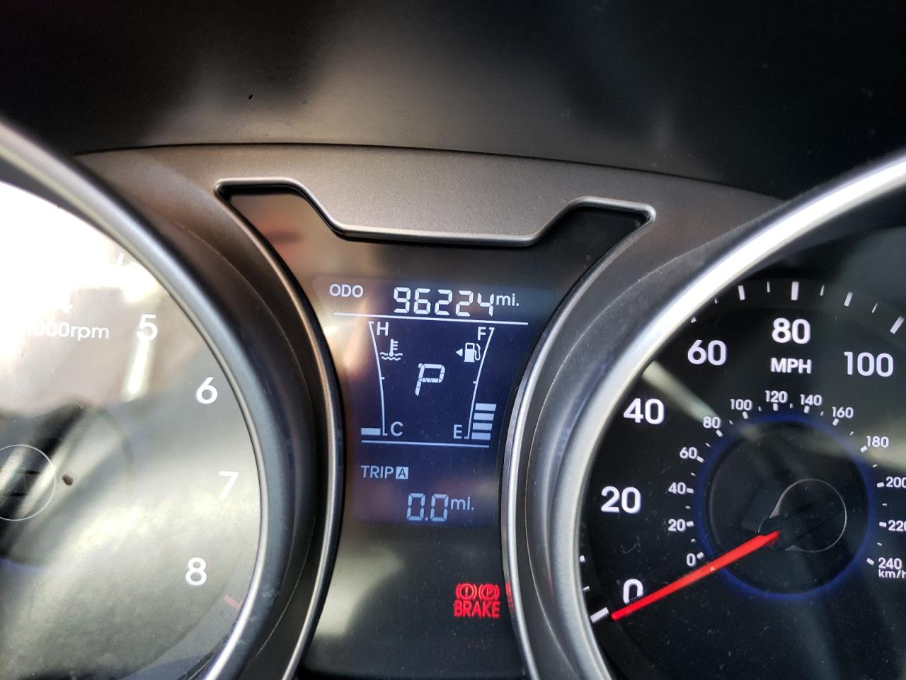 Photo 8 from auction – 2013 HYUNDAI VELOSTER with VIN KMHTC6AD3DU169402