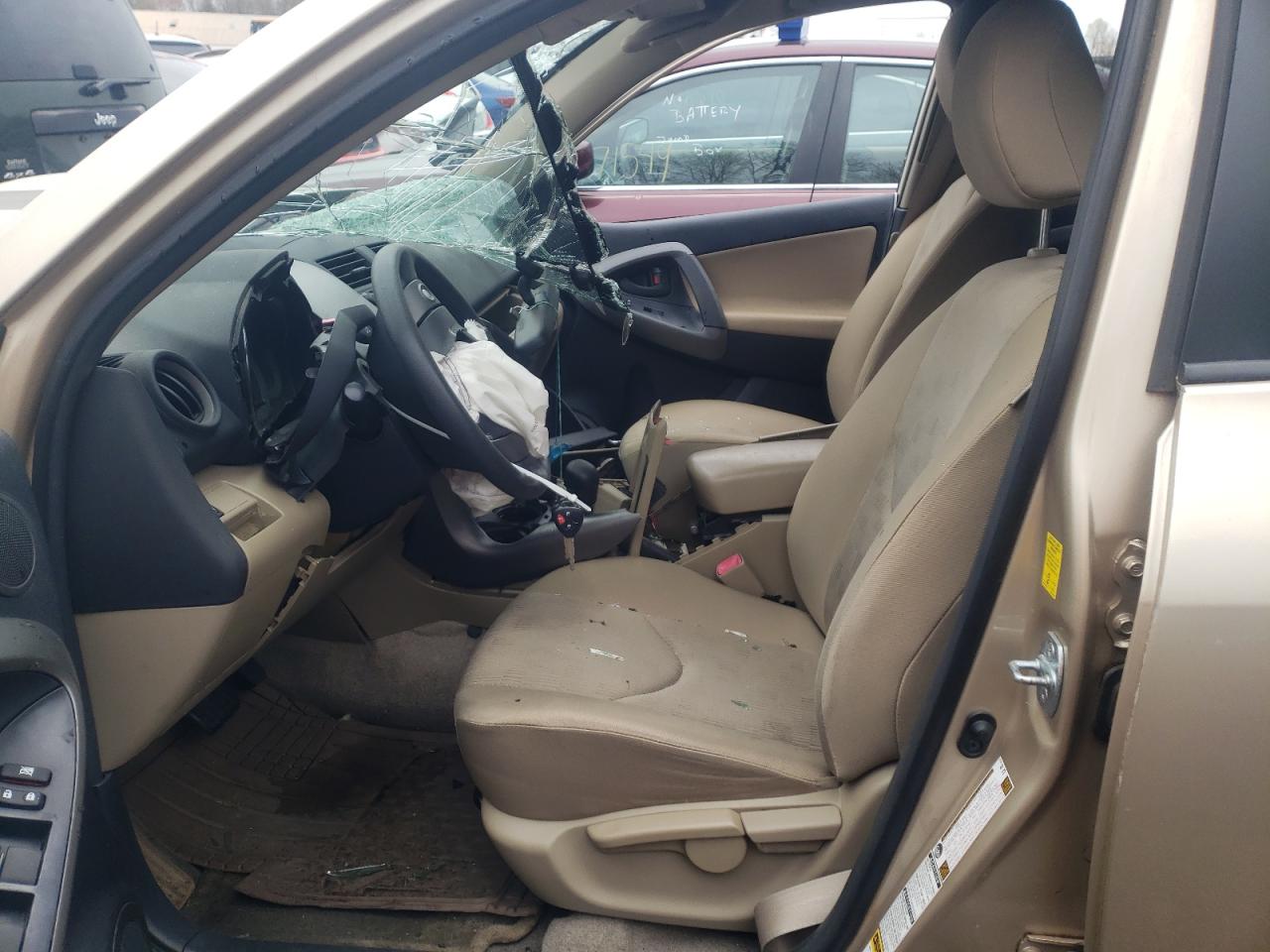 Photo 5 from auction – 2010 TOYOTA RAV4 with VIN JTMBF4DV3AD035193