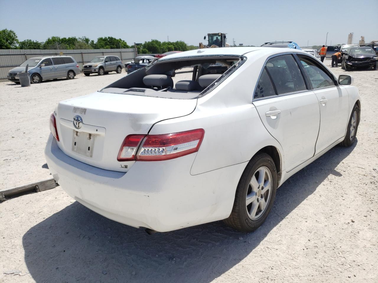 Photo 4 from auction – 2010 TOYOTA CAMRY BASE with VIN 4T1BF3EK2AU524615