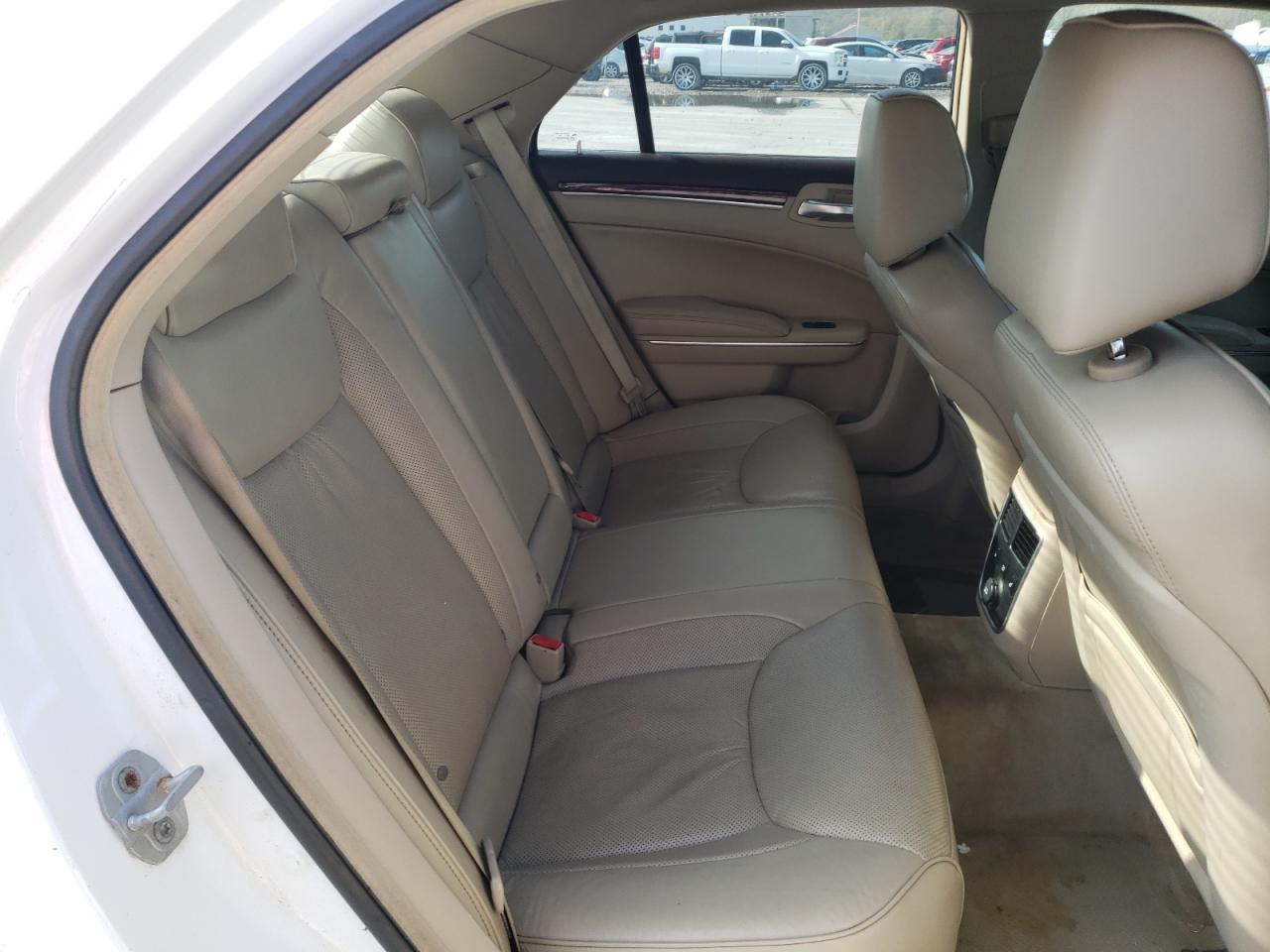 Photo 6 from auction – 2011 CHRYSLER 300C with VIN 2C3CA6CT6BH583082