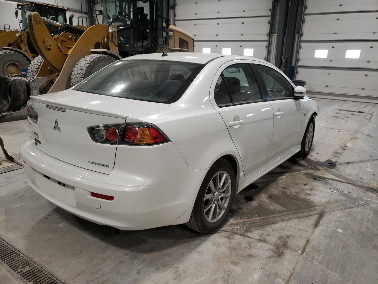 Photo 4 from auction – 2016 MITSUBISHI LANCER ES with VIN JA32V2FW0GU012085