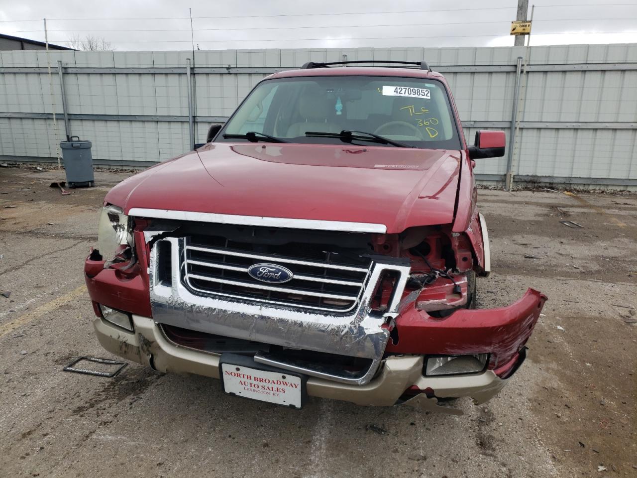 Photo 9 from auction – 2008 FORD EXPLORER E with VIN 1FMEU74E28UB19189