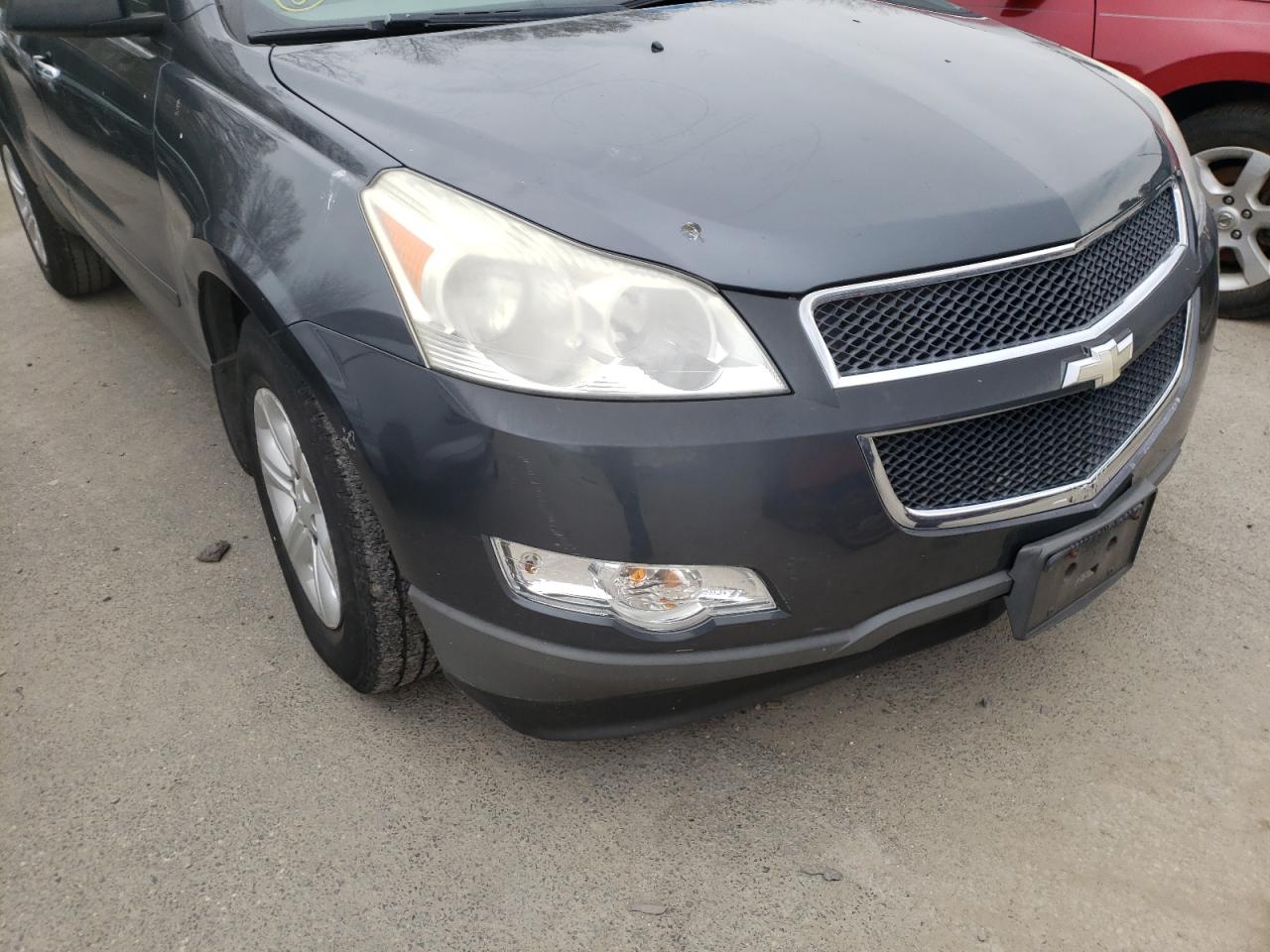 Photo 9 from auction – 2011 CHEVROLET TRAVERSE L with VIN 1GNKRFED0BJ169131
