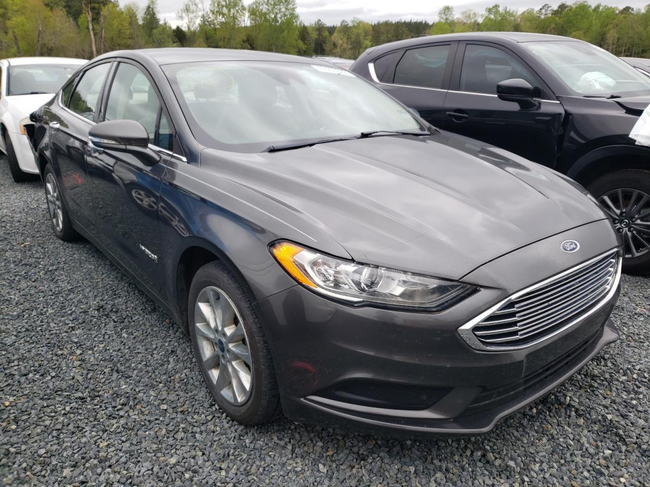 FORD FUSION SE 2017 with VIN 3FA6P0LU8HR301072 - Photo from auction